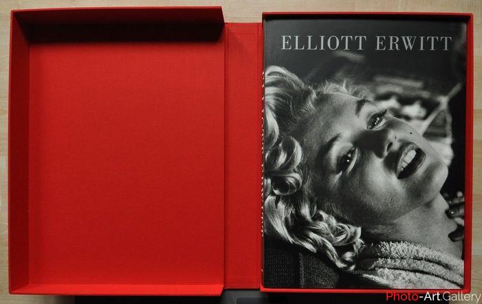 Elliott Erwitt XXL 